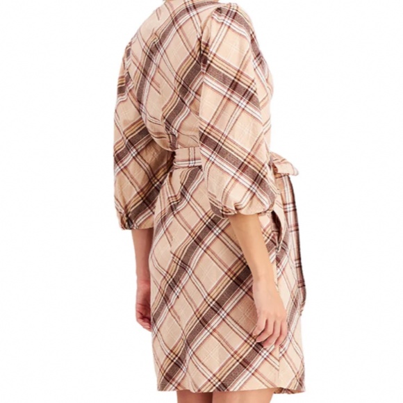 INC - Picture 3 of 5